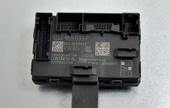Skoda Octavia Mk3 (5E) Door control unit/module 5Q4959593F