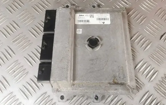 Renault Captur Engine control unit/module 237107137R