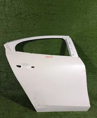 Mazda 3 Rear door 