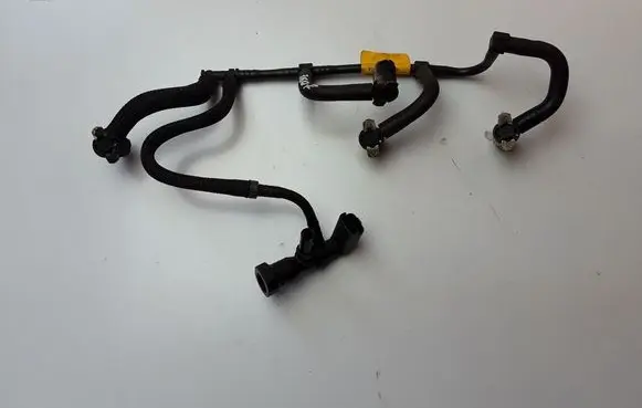 Nissan Qashqai Fuel return line/hose 166714557R