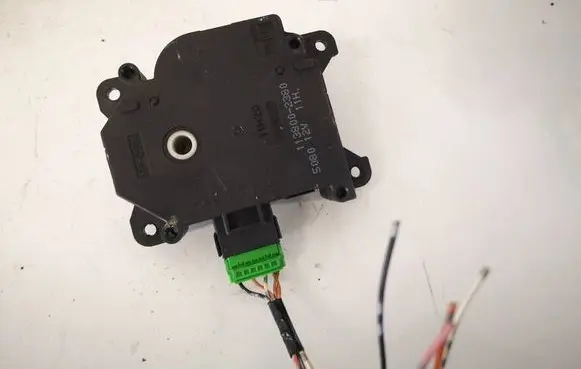 Honda CR-V Air flap motor/actuator 1138002380