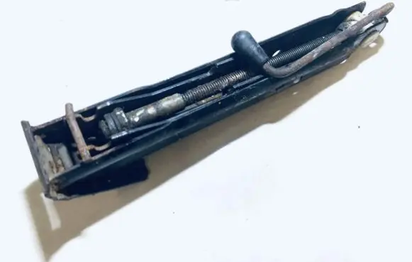 Volkswagen PASSAT B3 Lift Jack 811011031c