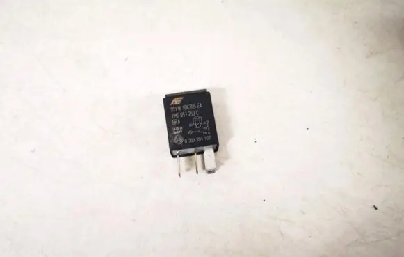 Skoda Octavia Mk2 (1Z) Other relay 95vw10k705ea 7m0951253c