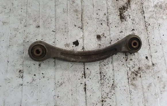 Chrysler Pacifica Rear upper control arm/wishbone NOCODE