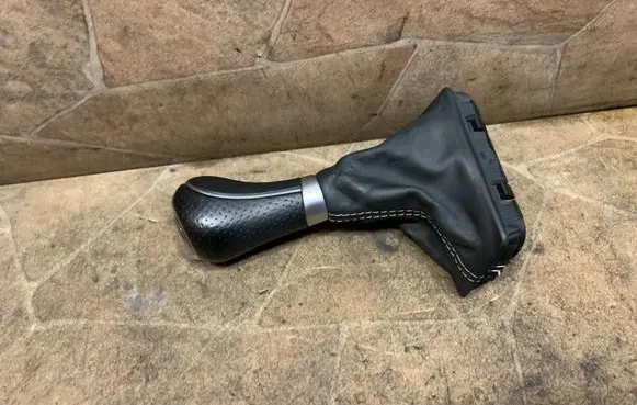Mercedes-Benz SL R230 Gear lever shifter trim leather/knob A2302678710