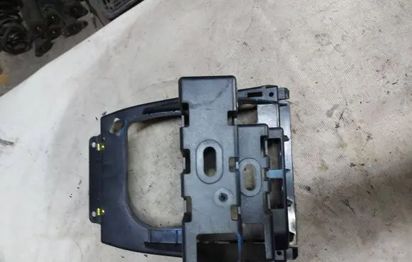 Volvo XC90 Radio/GPS head unit trim 03409622
