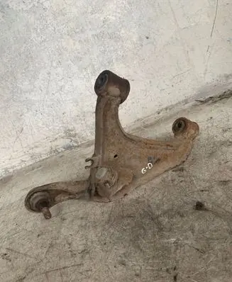 Nissan Quest Rear upper control arm/wishbone