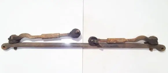 Mitsubishi Pajero Steering wheel axle