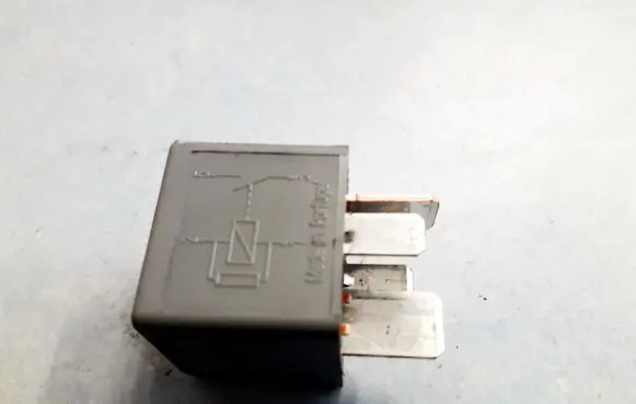Ford Mondeo Mk III Other relay F80B14B192AA F80B-14B192-AA
