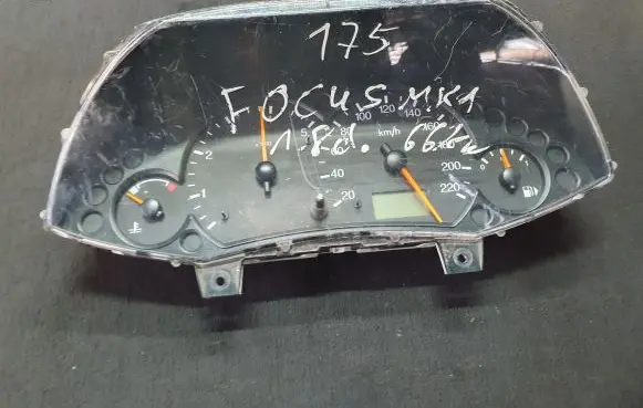 Ford Focus Speedometer (instrument cluster) 98AP10841BC 44ZU115