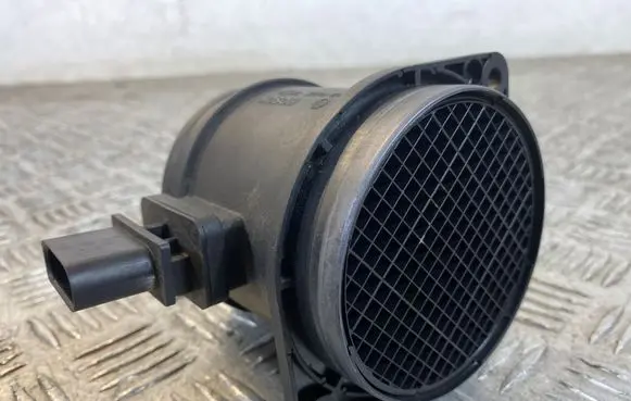Volkswagen PASSAT B6 Mass air flow meter 03H906461 0280218175 2920293