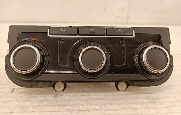 Volkswagen Golf VI Climate control unit 5HB00975110