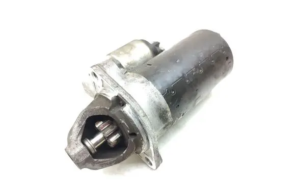 BMW 3 E90 E91 Starter motor 7589352