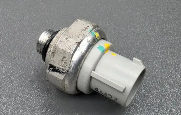 Honda Jazz Air conditioning (A/C) pressure sensor 