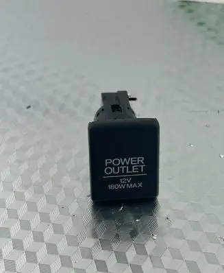 Honda HR-V 12 V Socket (front) 