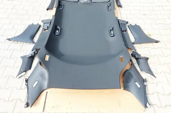 Mercedes-Benz EQC Headlining A29369051009