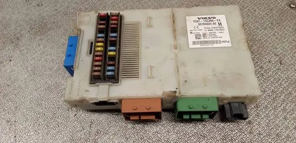 Volvo V70 Fuse module 30765624 7G9T14C256FA