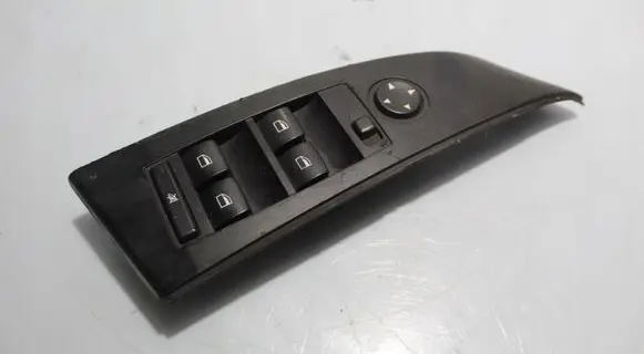 BMW 5 E60 E61 Electric window control switch 6951904