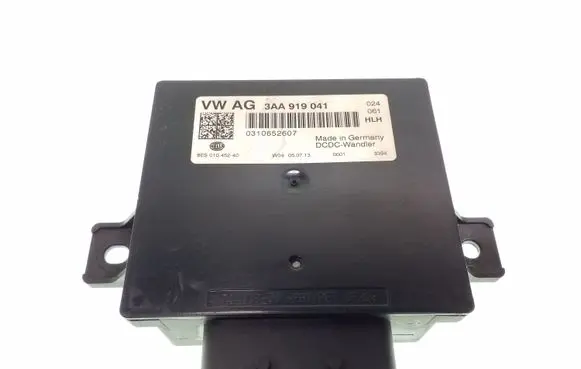 Volkswagen PASSAT CC Voltage converter/converter module 3AA919041
