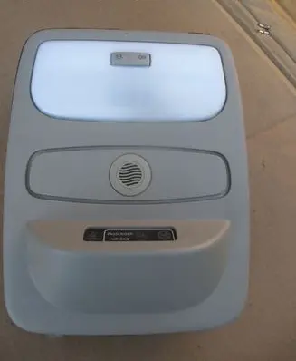 Renault Twingo III Boot/trunk interior light 