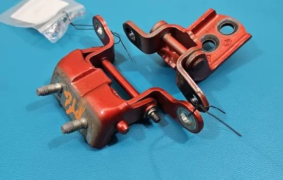 Rear door hinge set