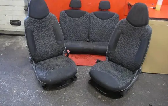 Peugeot 107 Seat set P107FOTELE