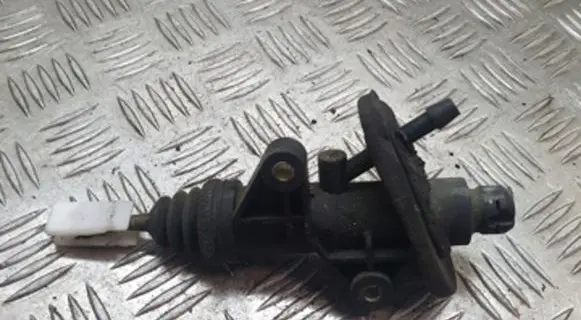 Clutch slave cylinder