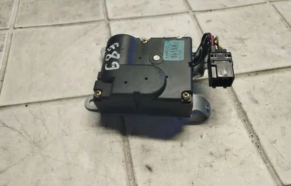 Hyundai Trajet Air flap motor/actuator F0034C2043