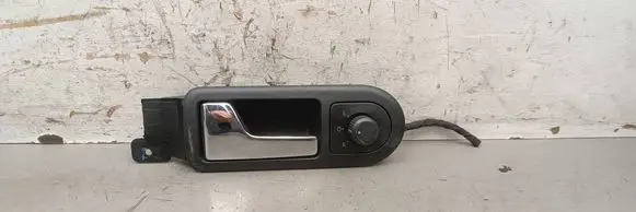 Volkswagen Golf IV Front door interior handle 3B1837113L