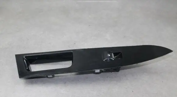 Ford Fusion Electric window control switch DS7317A563B