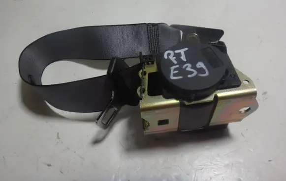 BMW 5 E39 Rear seatbelt