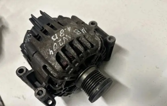 Mercedes-Benz C W204 Generator/alternator A0009063000 26088960