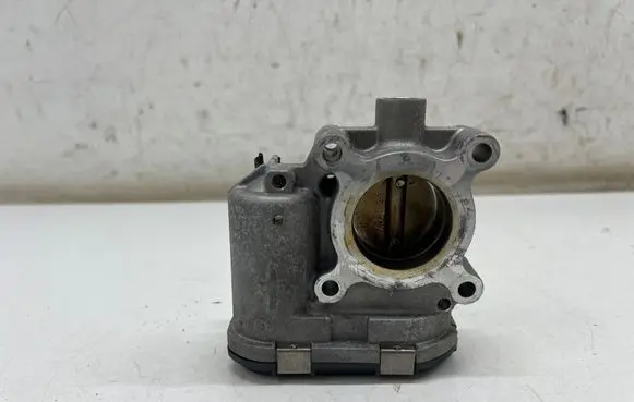 Mercedes-Benz GLA H247 Throttle valve A2821410200