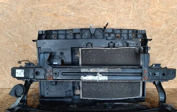 Citroen DS3 Radiator support slam panel