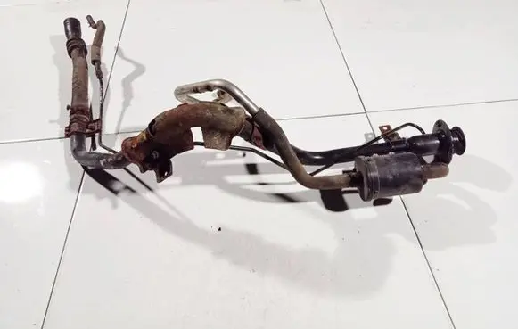 Mazda CX-7 Fuel tank filler neck pipe 