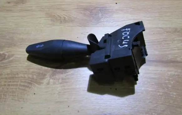 Ford Focus Indicator stalk 98ag13335ae
