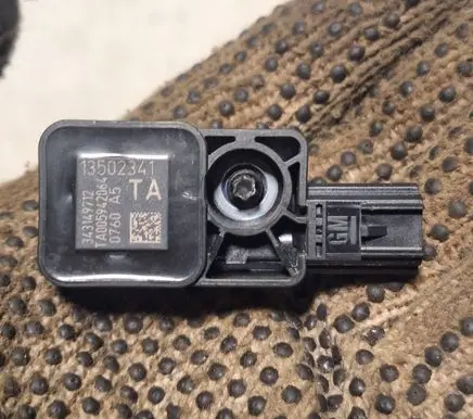 Opel Insignia A Airbag deployment crash/impact sensor 13502341