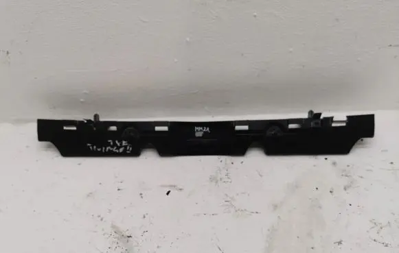 Renault Twingo II Rear bumper mounting bracket 8200637080