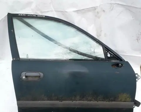 Mitsubishi Carisma Front door