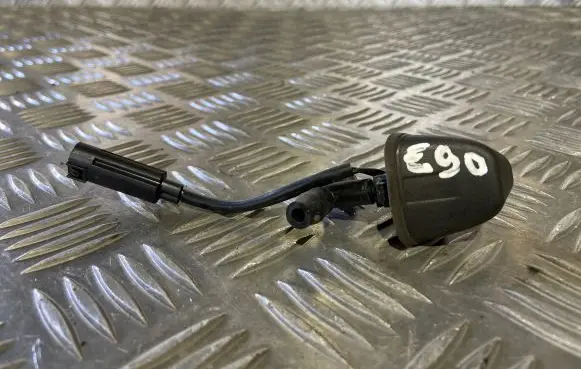 BMW 3 E90 E91 Windshield washer spray nozzle 836538503