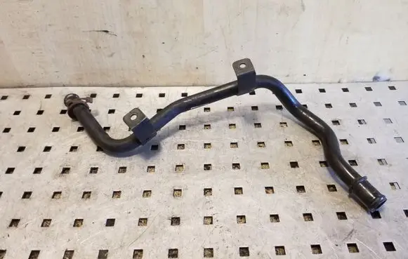 Audi A8 S8 D3 4E Engine coolant pipe/hose 4E0121400F