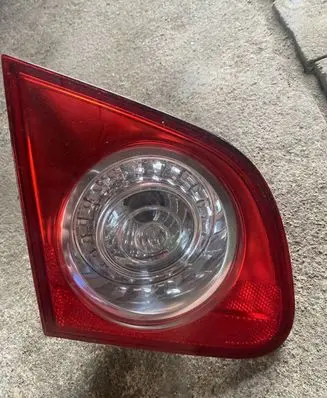 Volkswagen PASSAT B6 Tailgate rear/tail lights