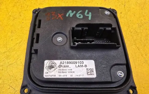 Mercedes-Benz CLS C218 X218 Headlight ballast module Xenon A2189009103 524742F06 5414019