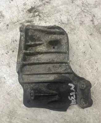 BMW 3 E90 E91 A/C compressor mount bracket 7556836