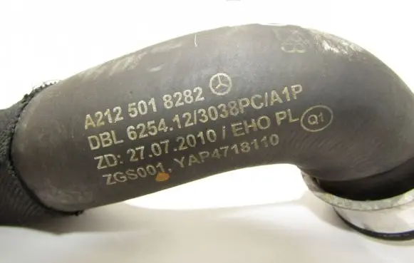 Mercedes-Benz E W212 Engine coolant pipe/hose A2125018282