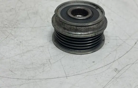 Audi A3 S3 8P Alternator pulley 022903119B
