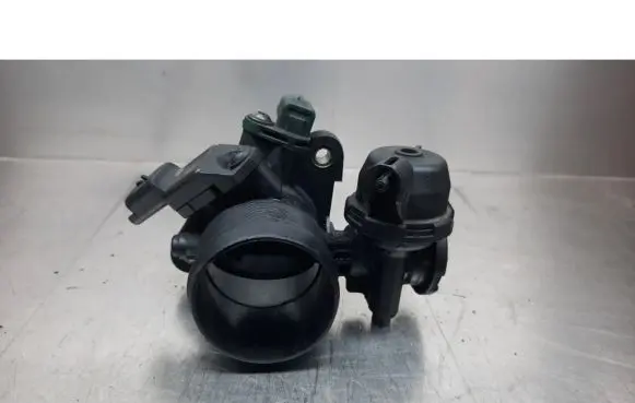 Volvo V50 Throttle valve