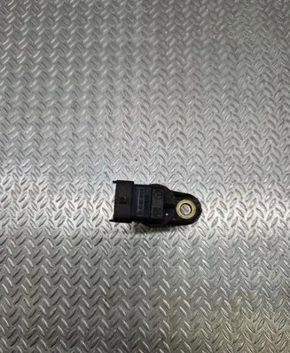 Mercedes-Benz E W211 Camshaft position sensor A0031539728