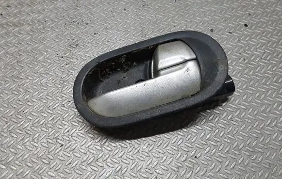 Mitsubishi Colt CZ3 Front door interior handle