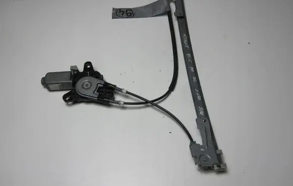 Peugeot 806 Front door window regulator with motor PP111386